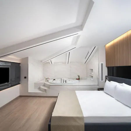 Nish Palace Besiktas Hotel Istanbul