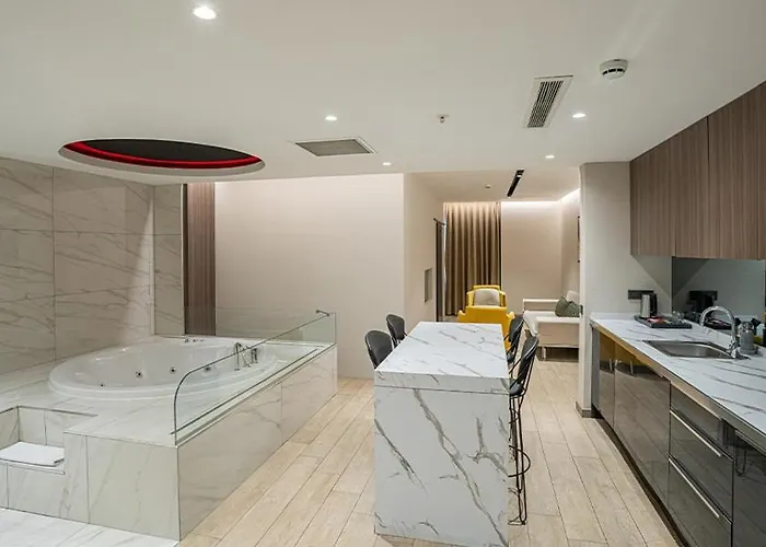 Nish Palace Besiktas Стамбул