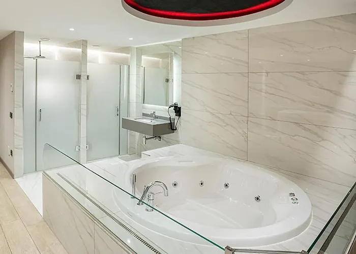 Nish Palace Besiktas Отель *