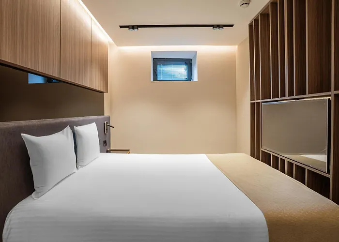 Nish Palace Besiktas Отель *